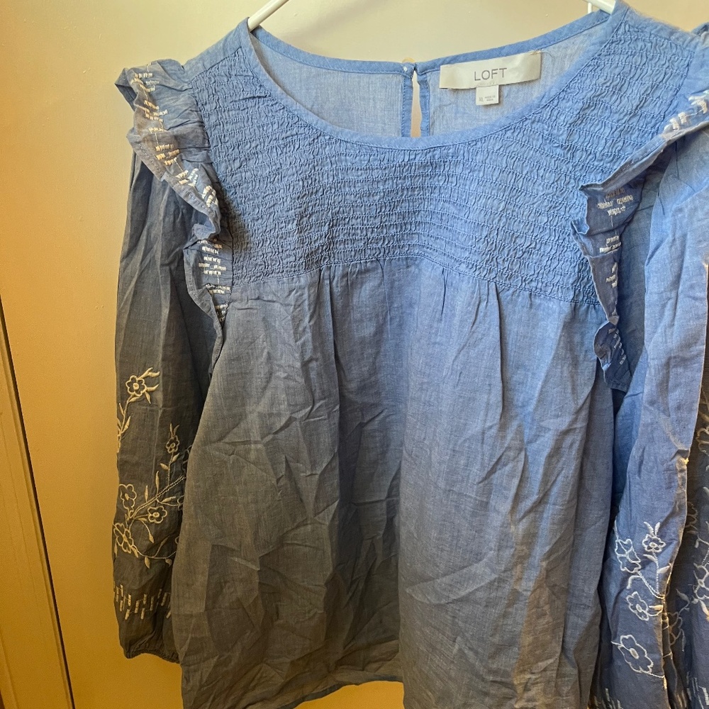 Loft XL light spring shirt